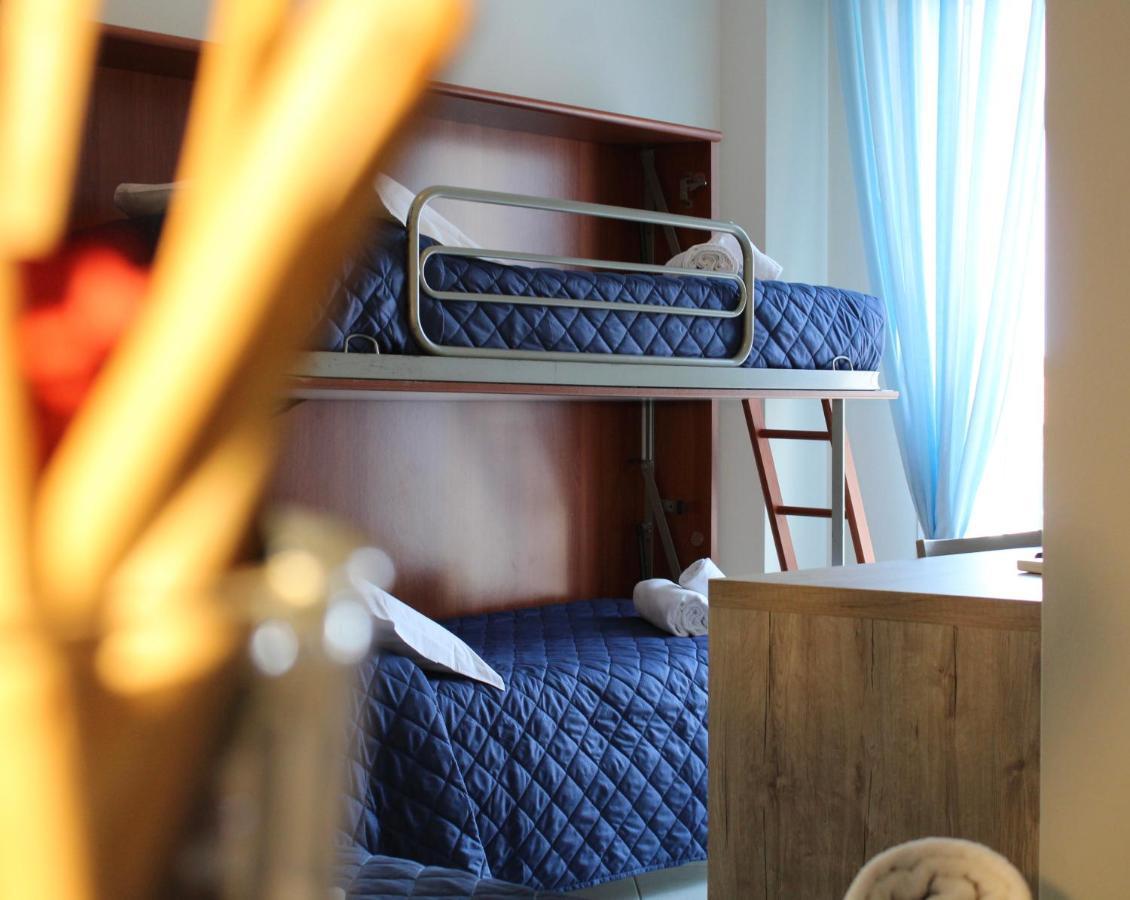 Hotel Adigrat Риччоне Екстер'єр фото