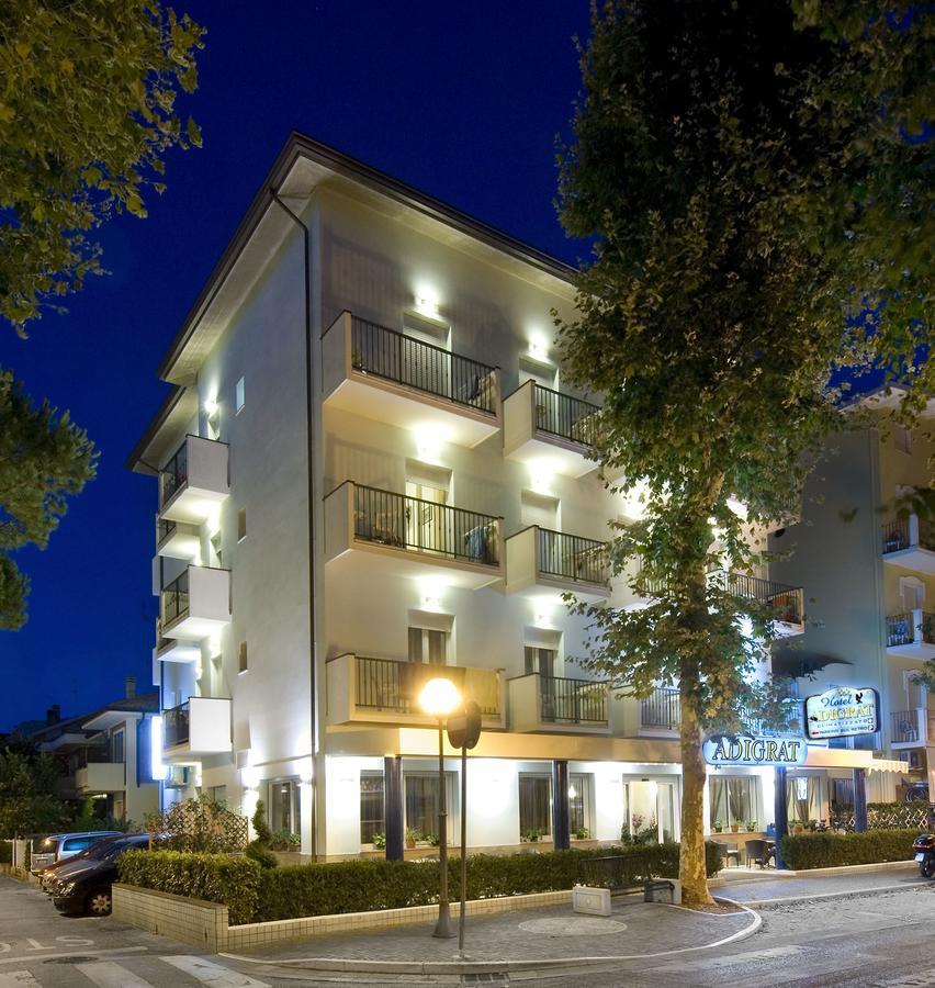 Hotel Adigrat Риччоне Екстер'єр фото